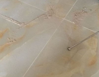 当涂瓷砖空鼓维修公司分享粘合剂选择不当在瓷砖铺贴过程中可能导致以下问题